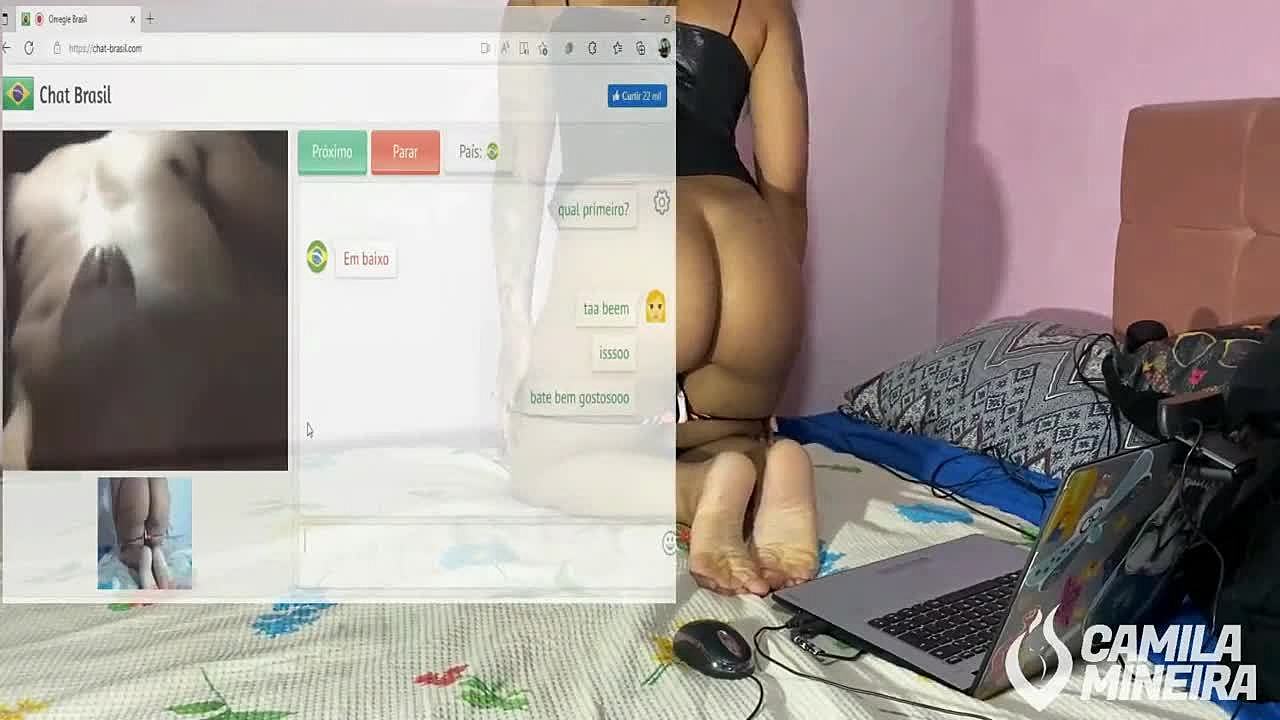 Morena rabuda ganhando porra de dois dotados na web camera do chat - omegle  - completo no red porn movie - TUBEV.SEX